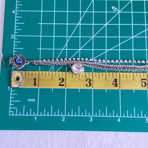 Nett Shoulder Duster Earrings Silver Tone Chains Held By Rhinestone Studded Eyes - Picture 9 of 14